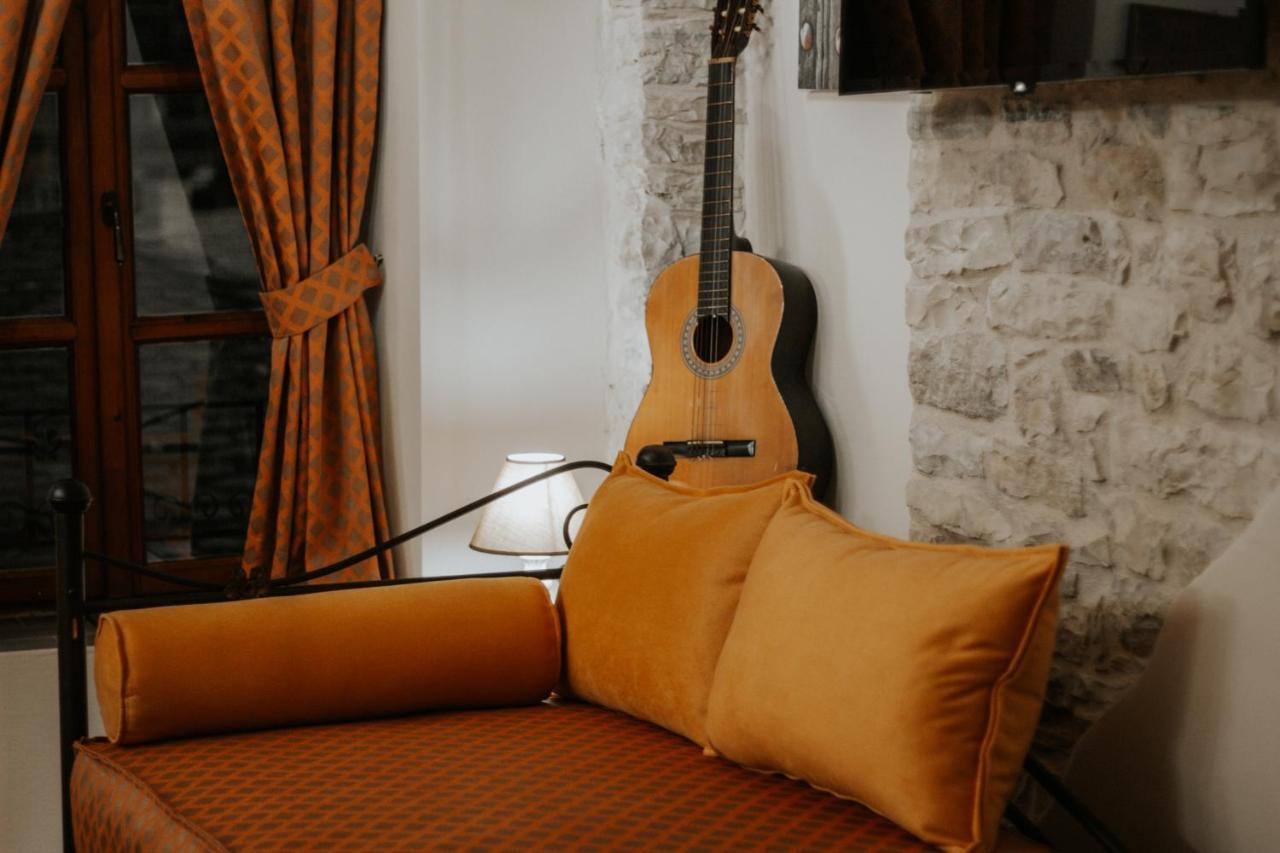 Hotel Ss Kekezi Gjirokastër 외부 사진
