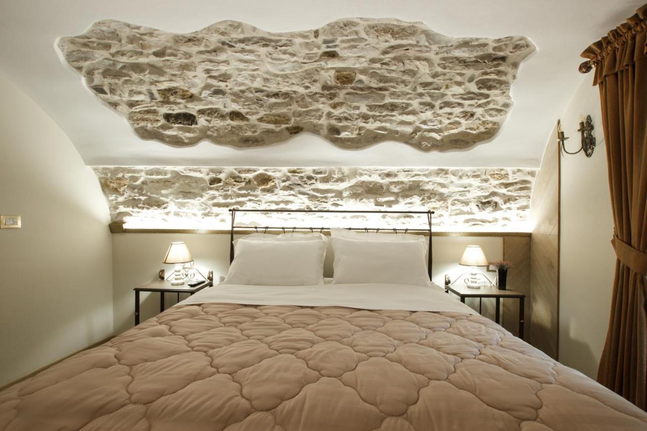 Hotel Ss Kekezi Gjirokastër 외부 사진