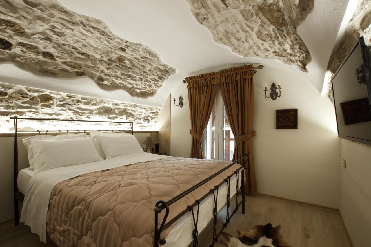 Hotel Ss Kekezi Gjirokastër 외부 사진